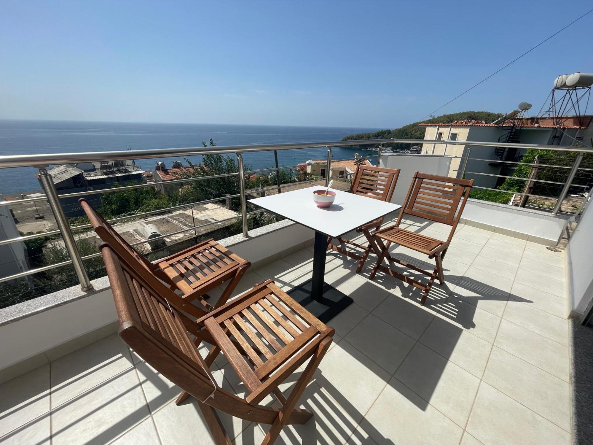 Tasos Rooms Himarë Dış mekan fotoğraf