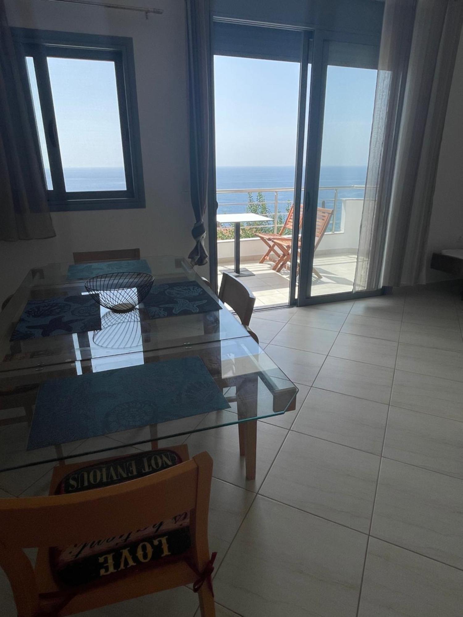 Tasos Rooms Himarë Dış mekan fotoğraf