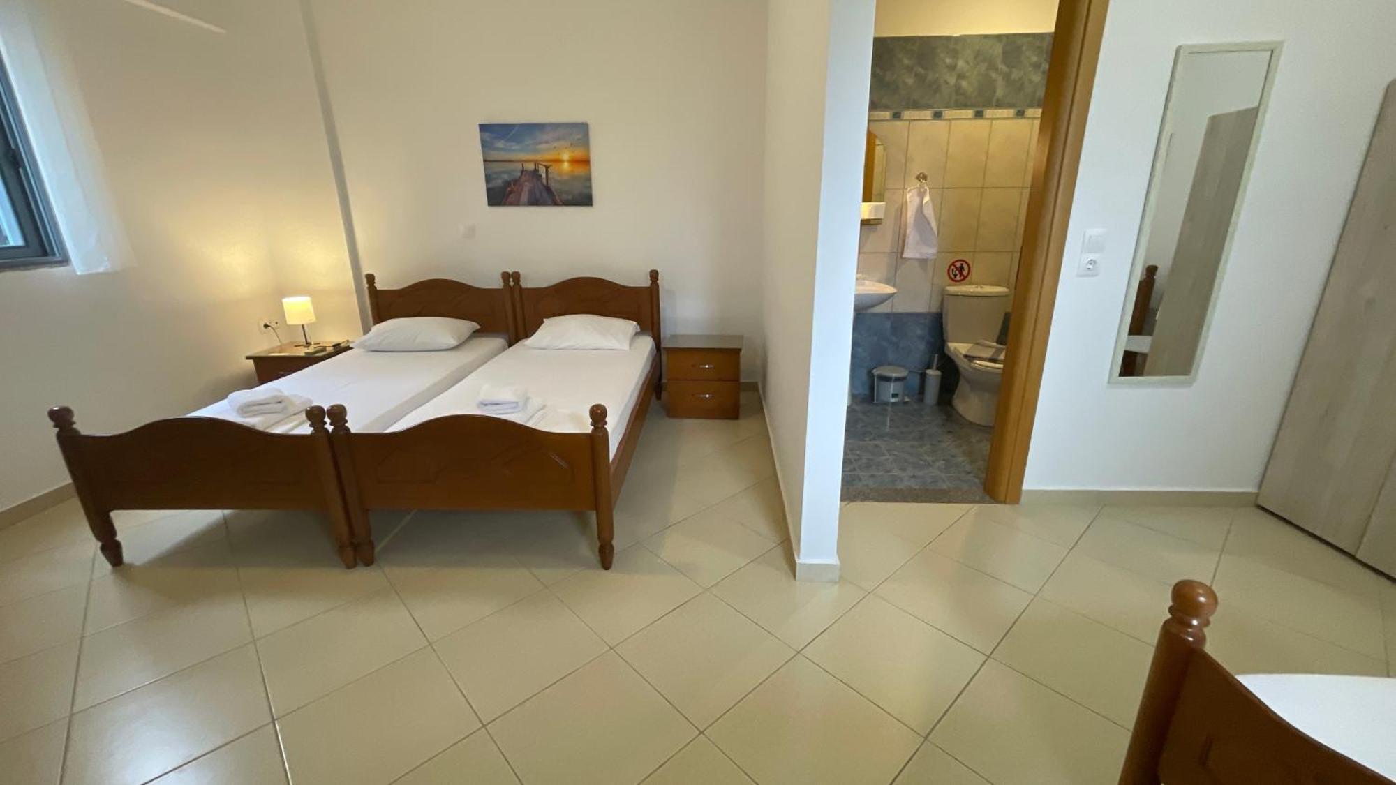 Tasos Rooms Himarë Dış mekan fotoğraf