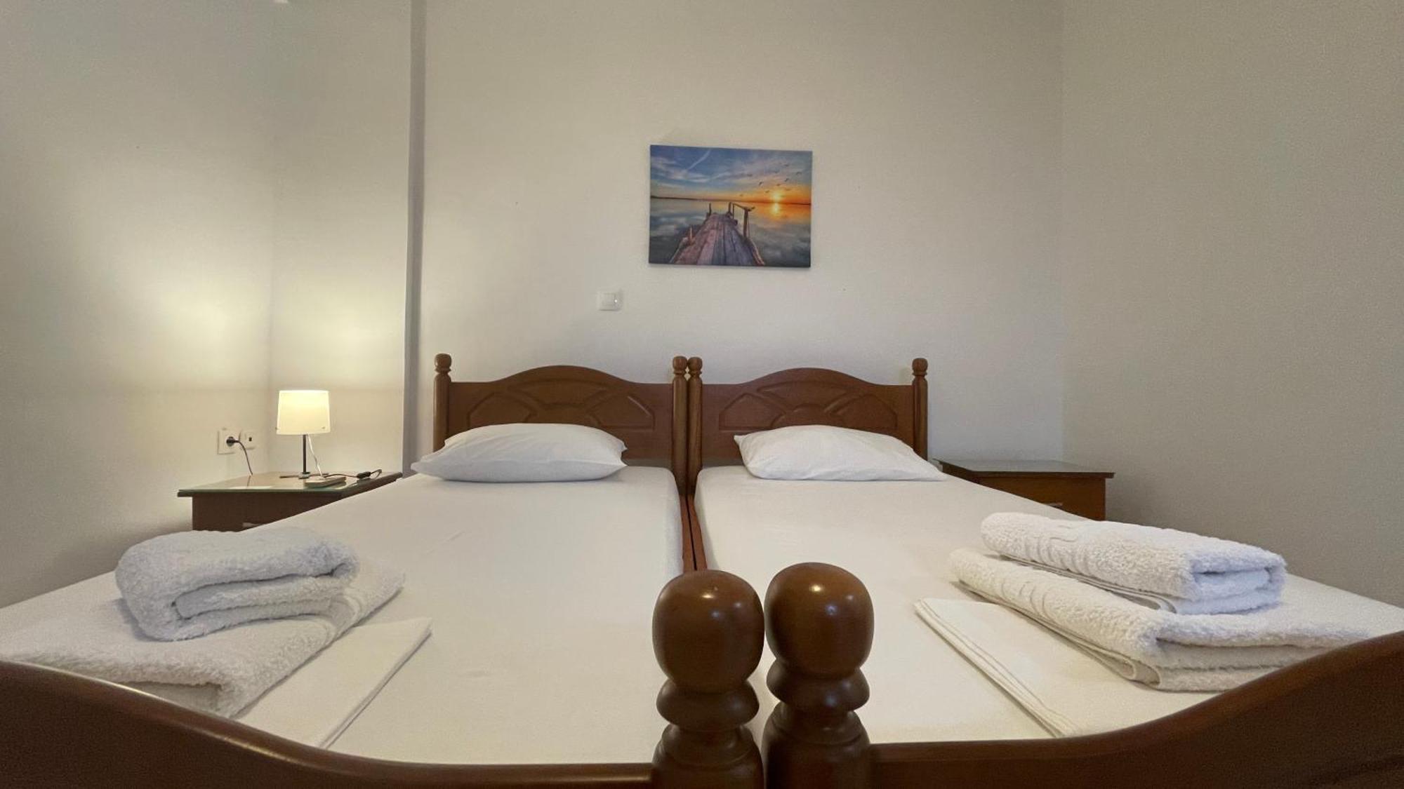 Tasos Rooms Himarë Dış mekan fotoğraf