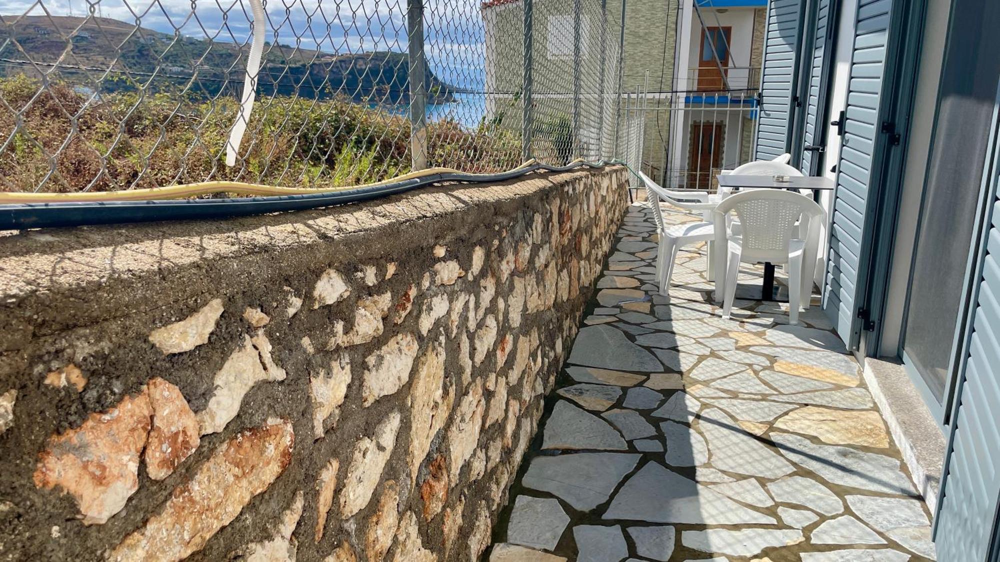 Tasos Rooms Himarë Dış mekan fotoğraf