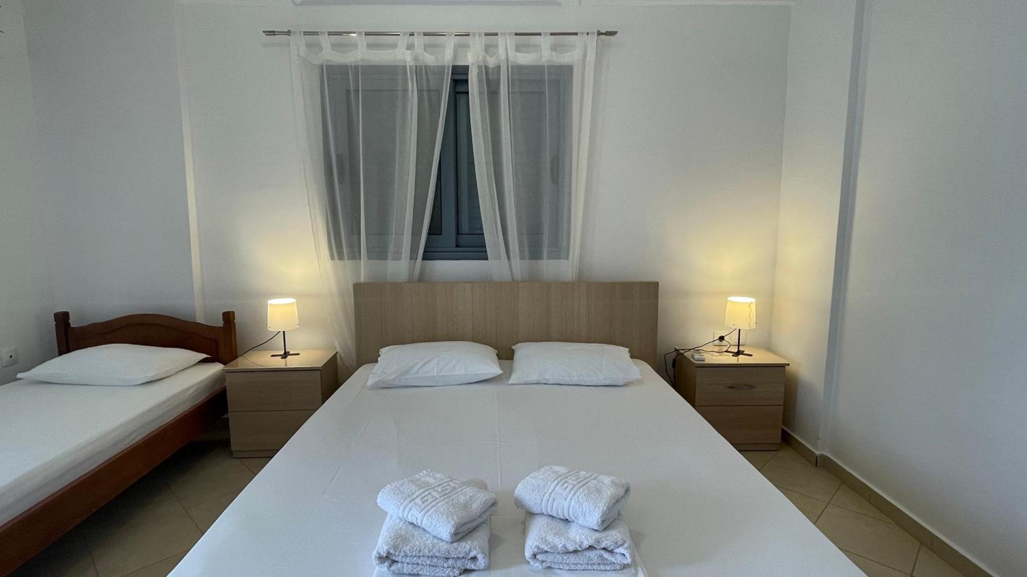 Tasos Rooms Himarë Dış mekan fotoğraf